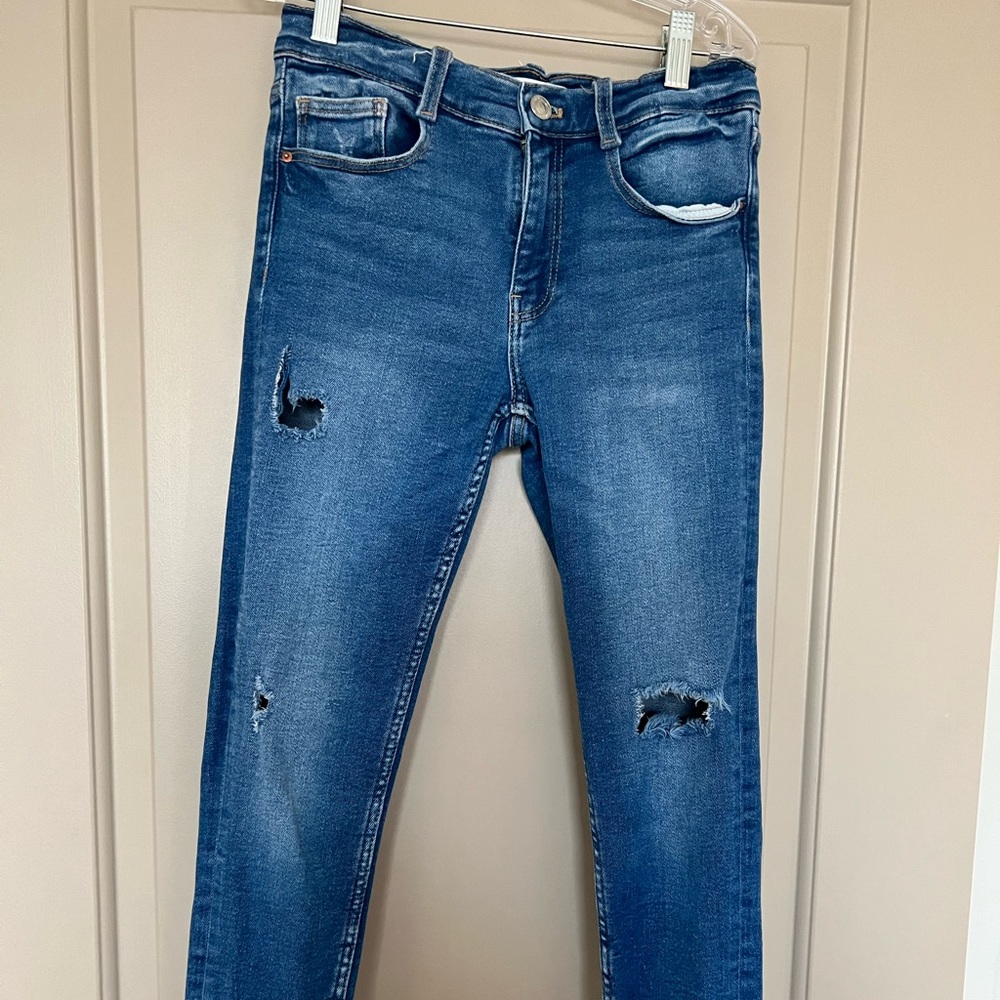 Barely Worn! Like new! Zara Kids Distressed Jeans; Size 11-12